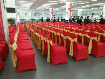 濟(jì)源慶典會(huì)展設(shè)備租賃一站式服務(wù) 從貴賓椅到沙發(fā)條，打造完美活動(dòng)體驗(yàn)